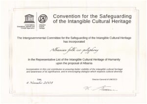 Certifikata e pranimit të Isopolifonisë ne listën botërore të dukurive të UNESCO-s.